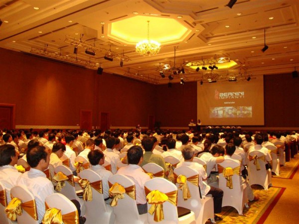 tổ chức hội thảo