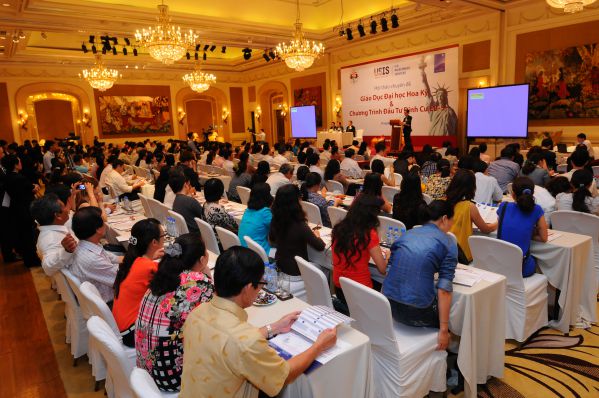 tổ chức hội thảo